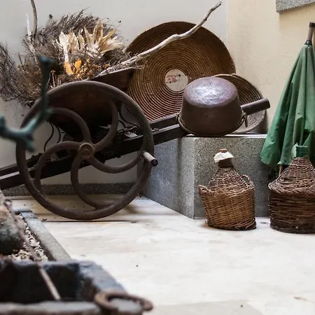 Residenza Petrera ムラヴェーラ