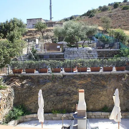 Residenza Petrera アパートホテル ムラヴェーラ