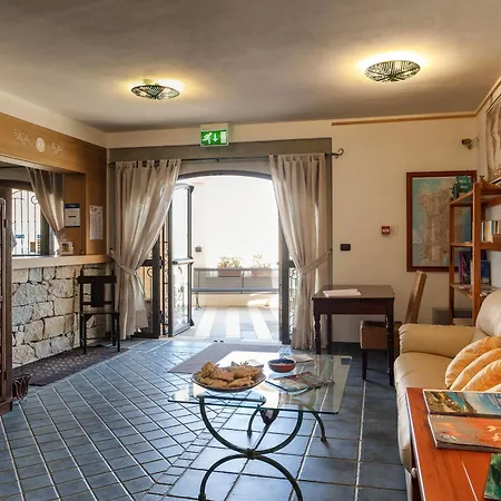 Residenza Petrera Apartahotel 3*